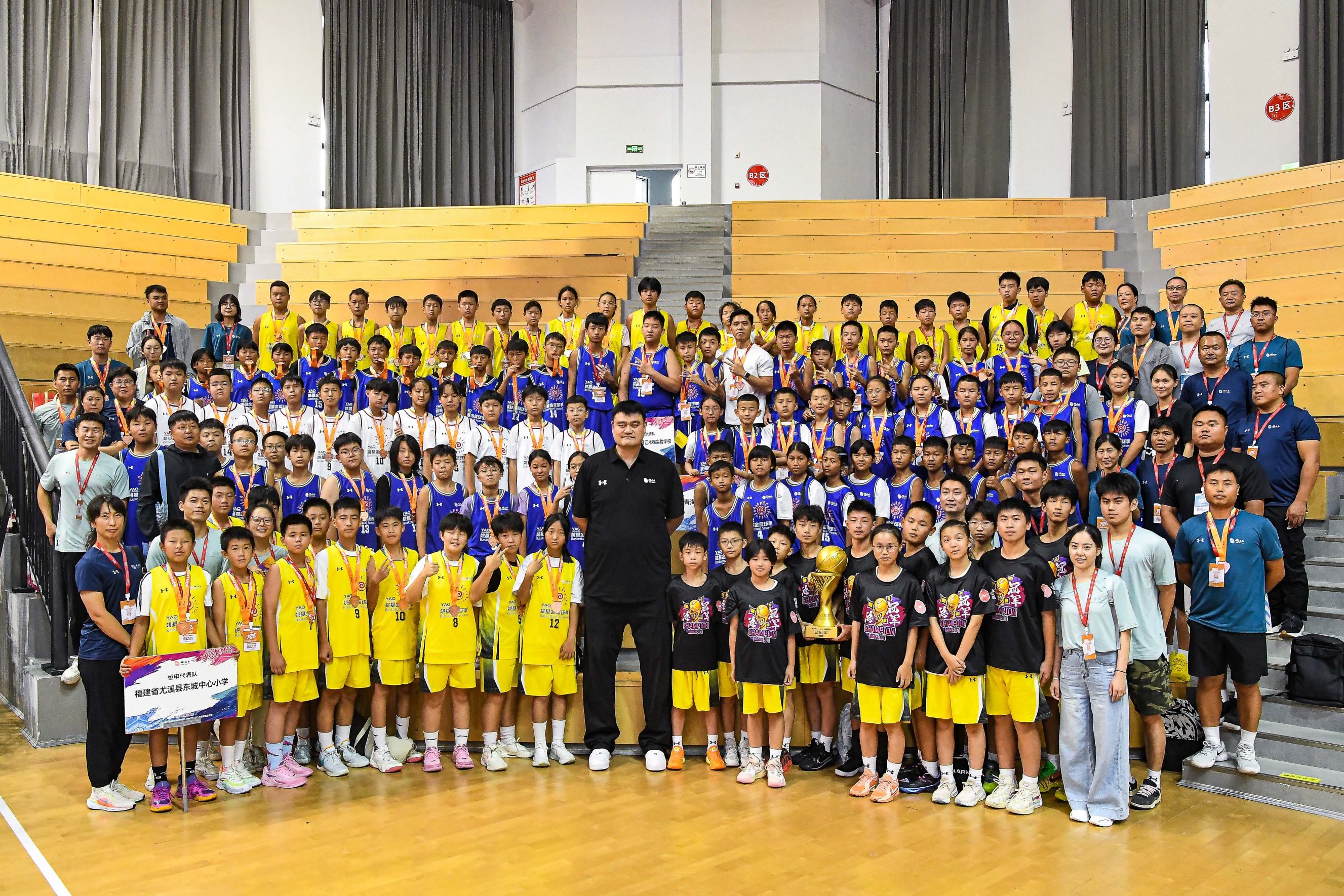 湖湘少年闪耀恩施！张家界枫香岗小学斩获姚基金全国赛季军